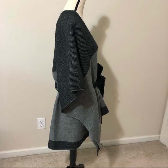 World Market Blanket Wrap Self Tie Cape Gray - Picture 2 of 5